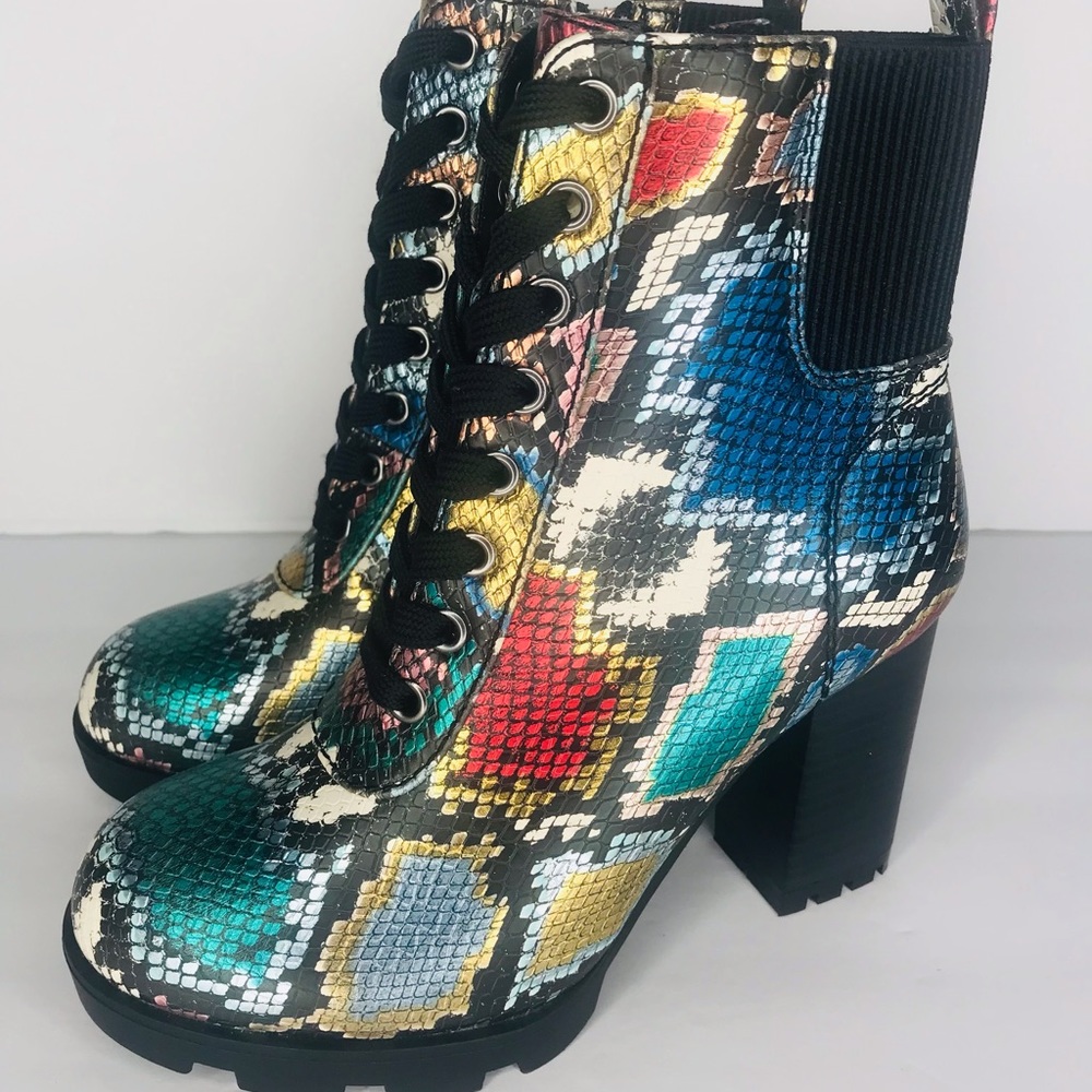Bamboo combat boots